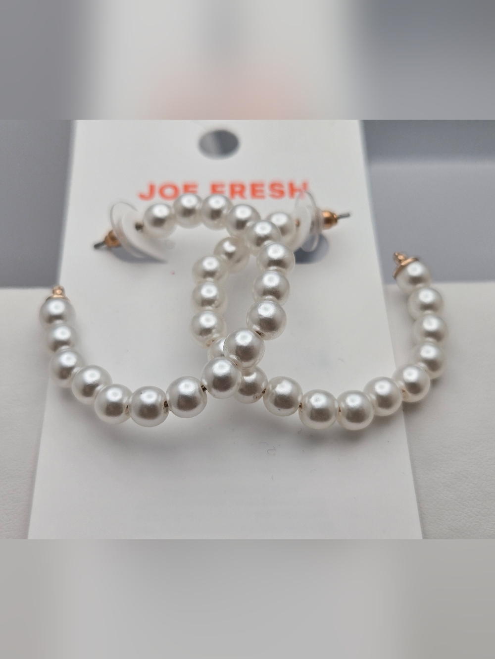 ✨2/$10✨Twisted Faux Pearl Hoop Earrings 1.5" Classic Statement Hoops New - Picture 4 of 7